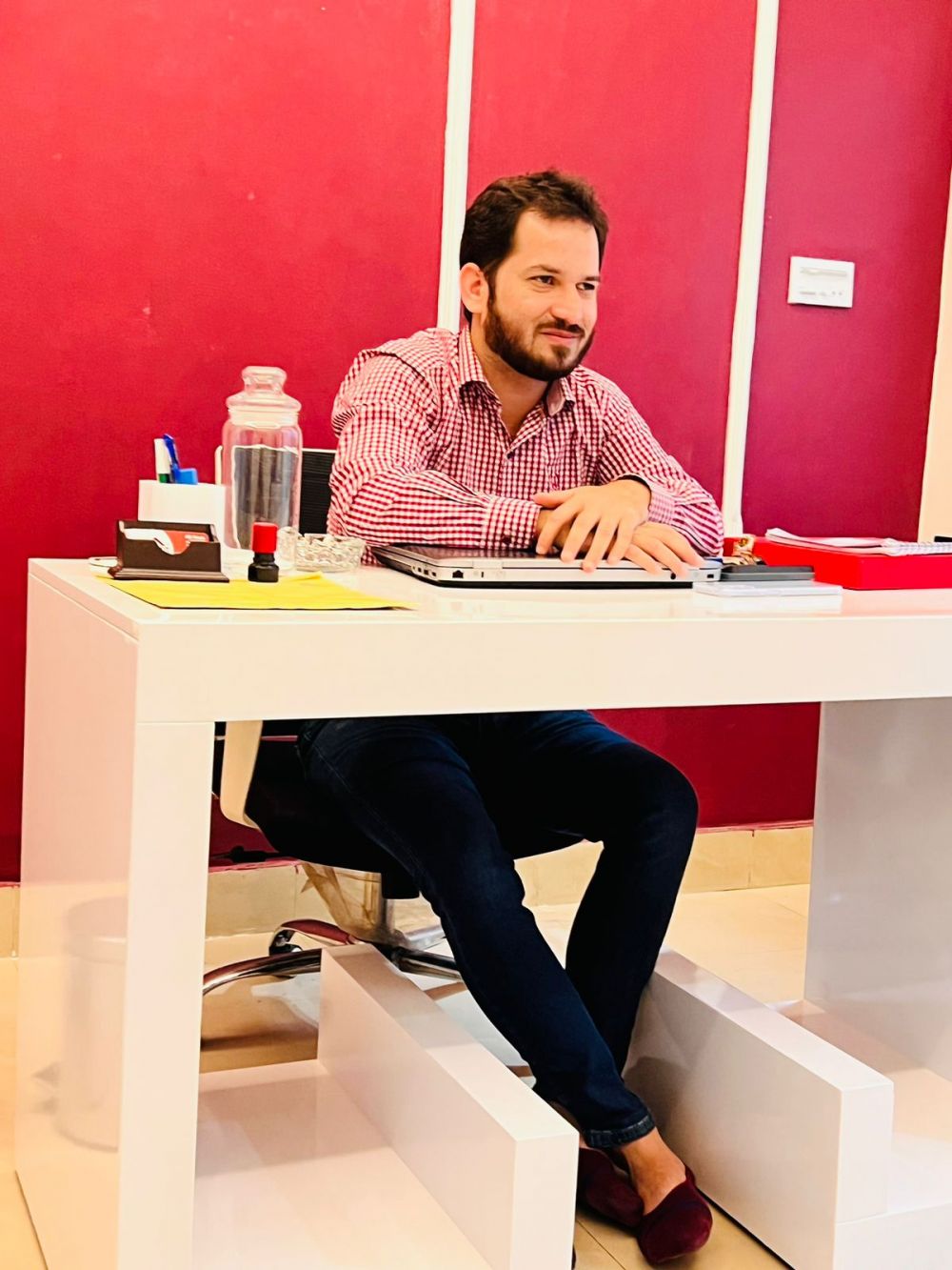 Realestate AgentAli Raza Baig Real Estate & Builders Lahore