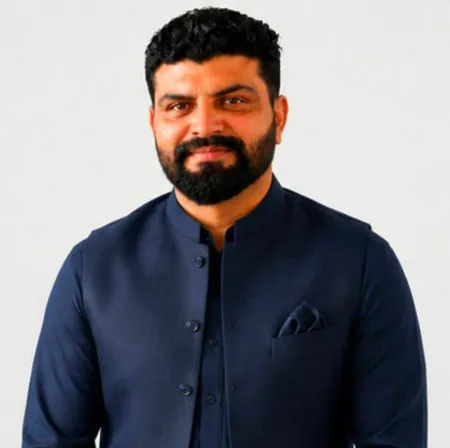 Realestate AgentMubashar  Naseem Shadab Group Real Estate & Builders Sargodha