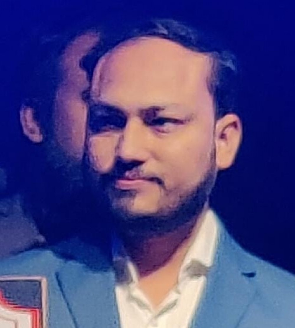 Realestate AgentMUHAMMAD SAQLAIN  Siddiqui Enterprise Karachi