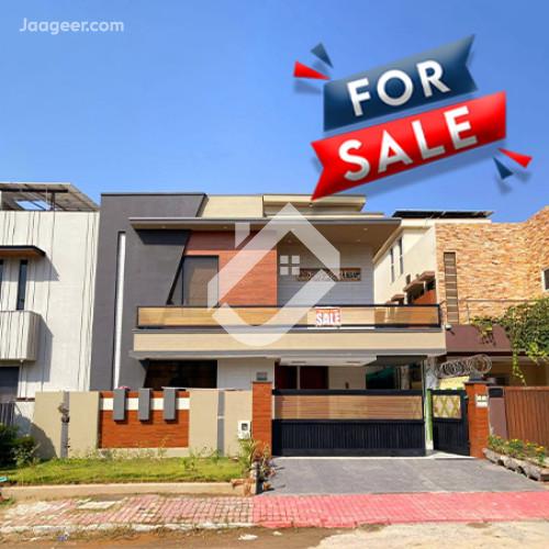 10 Marla Stunning House For Sale In Bahria Town Phase-8   in Bahria Town Phase-8, Rawalpindi