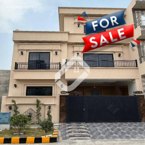 6 Marla Tripple Storey House For Sale In New Raza Garden in New Raza Garden, Sargodha