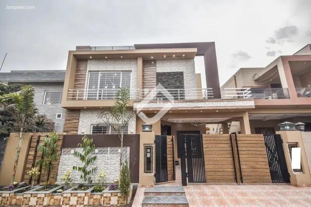 View  1 Kanal Double Storey House For Sale In DHA Phase 4  in DHA Phase 4, Lahore