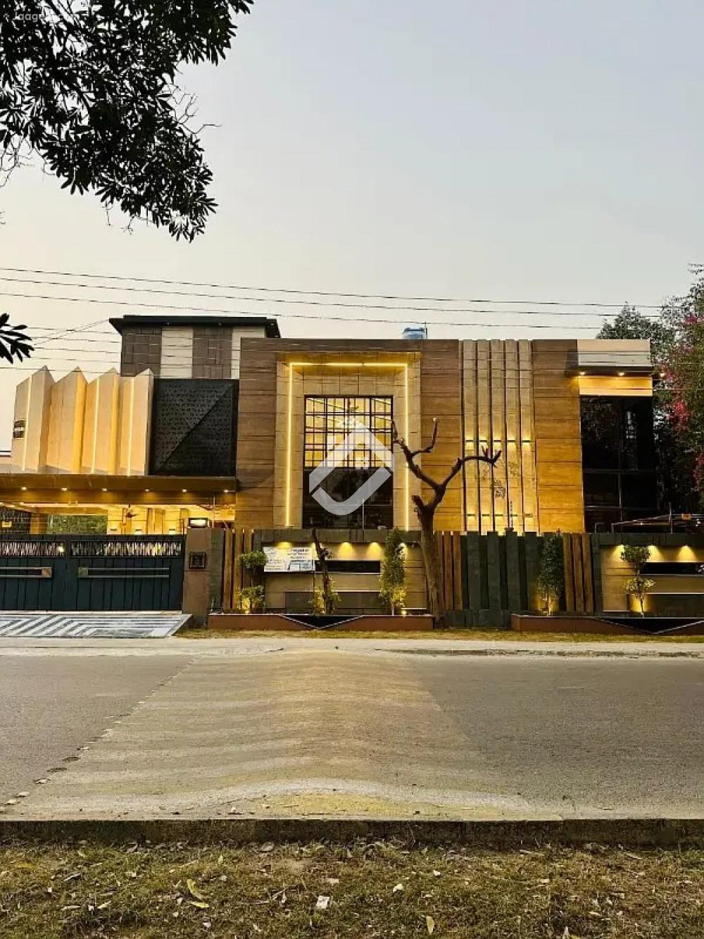 1 Kanal Double Storey House For Sale In NFC Society