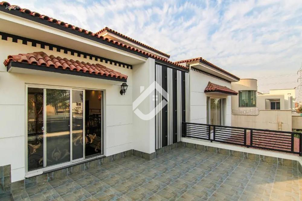 1 Kanal Double Story Stunning Bungalow House For Sale In DHA Phase 3