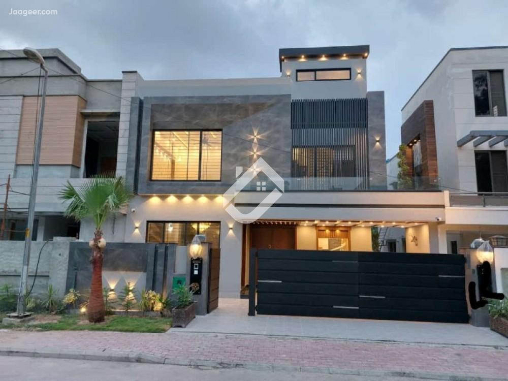 View  10 Marla Double Storey House For Sale In Bahria Town in Bahria Town, Lahore