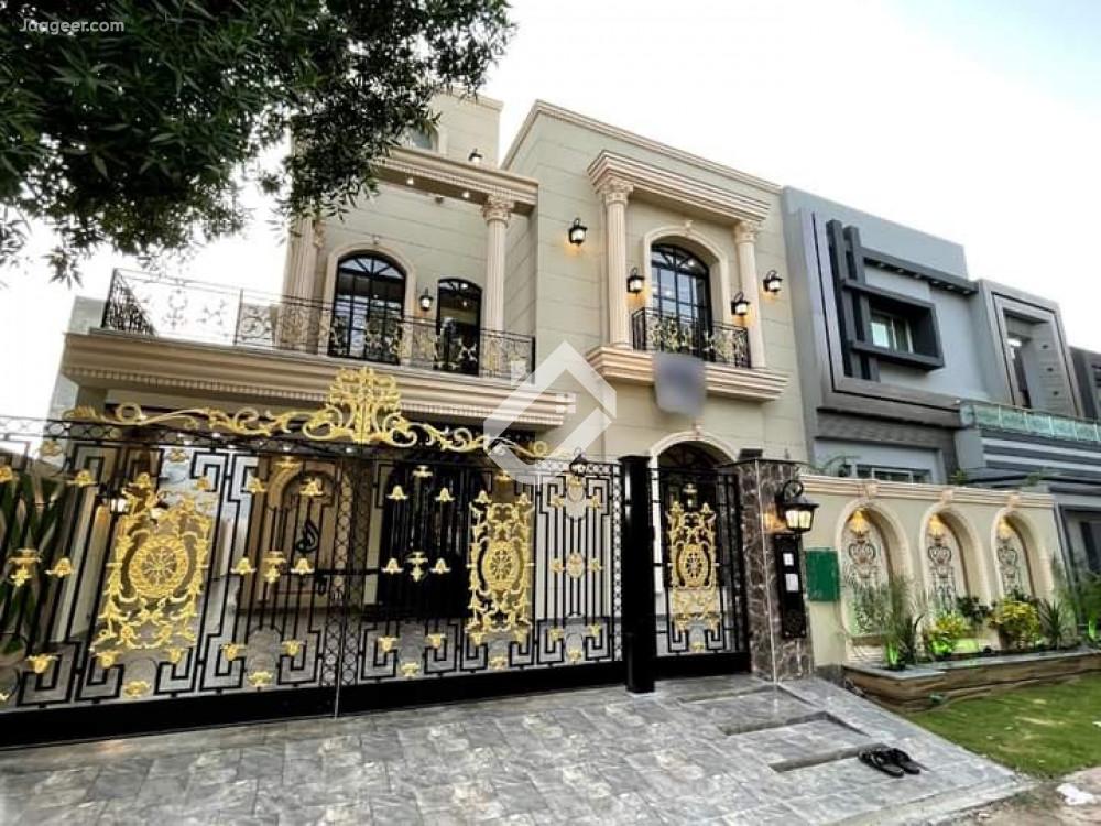 Main image 10 Marla Double Storey House For Sale In Bahria Town Sector-C Bahria Town, Lahore