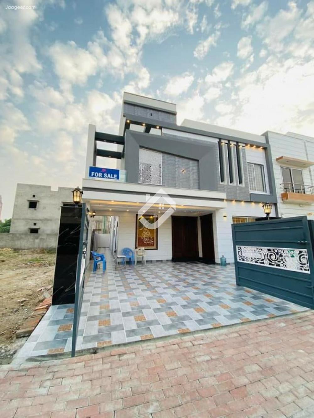 Main image 10 Marla Double Storey House For Sale In Bahria Town Sector-E Bahria Town, Lahore