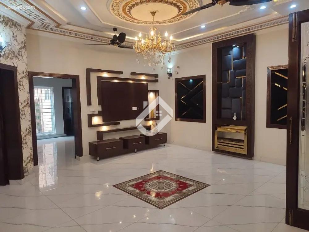 10 Marla Double Storey House For Sale In Wapda Town 