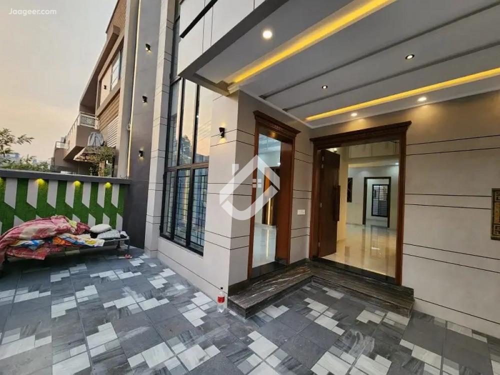 10 Marla Double Storey House For Sale In Wapda Town 