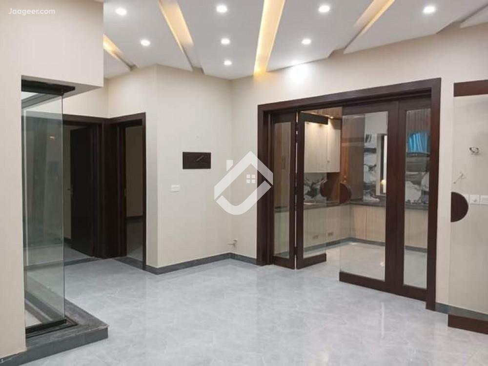 Main image 10 Marla Double Storey House For Sale In Wapda Town Phase 1 Phase 1