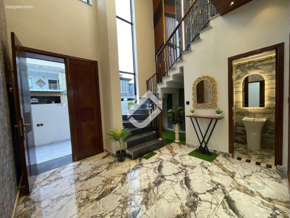10 Marla Double Storey Luxurious House For Sale In Royal Orchard 