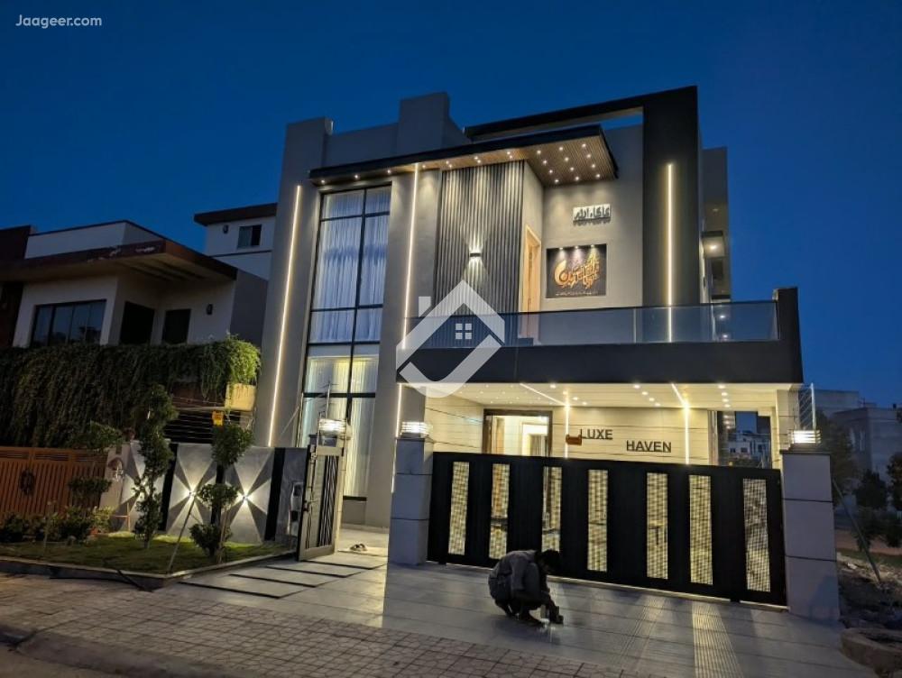 10 Marla Double Unit House For Sale In Bahria Town 