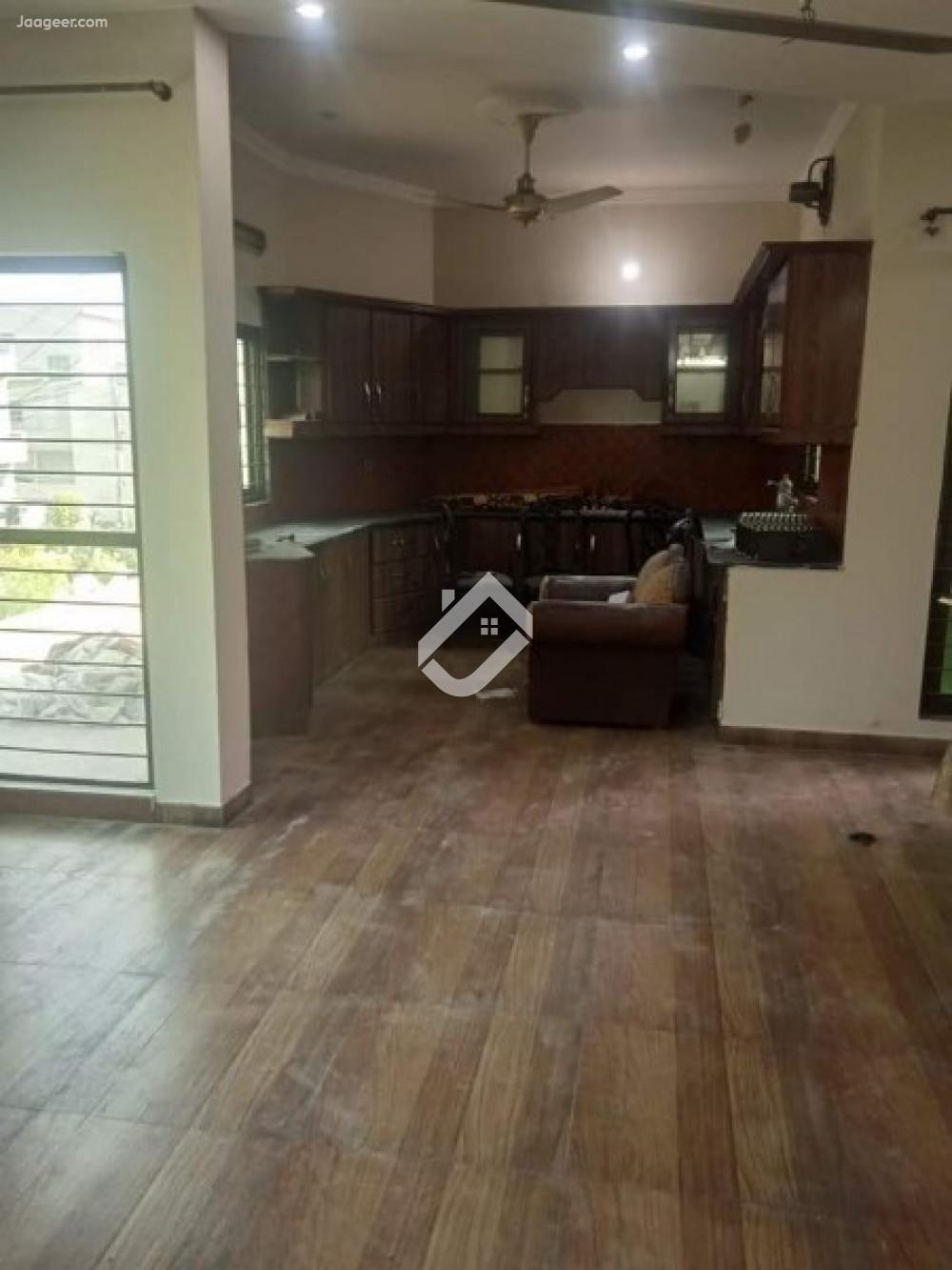 10 Marla House For Rent In Architect Society in Architect Society, Lahore