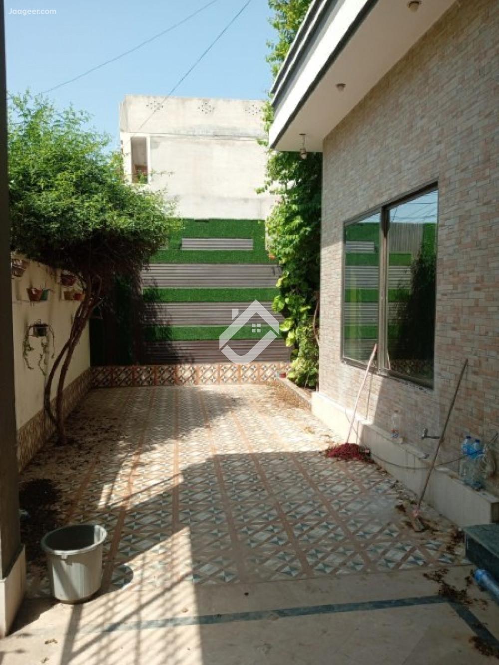 Main image 10 Marla  House For Rent In Gulshan-e-Bilal Gulshan-e-Bilal Near to University Road