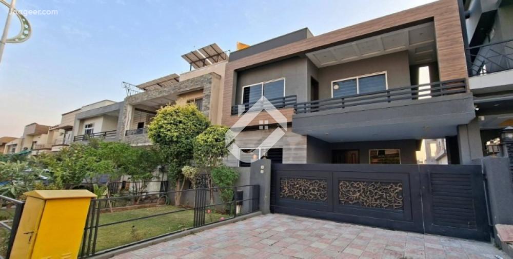 10 Marla House For Sale In Bahria Town Phase-8 Sector-M