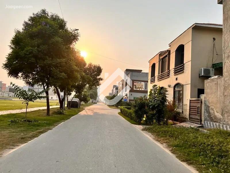 10 Marla Residential Plot For Sale  In Park View City