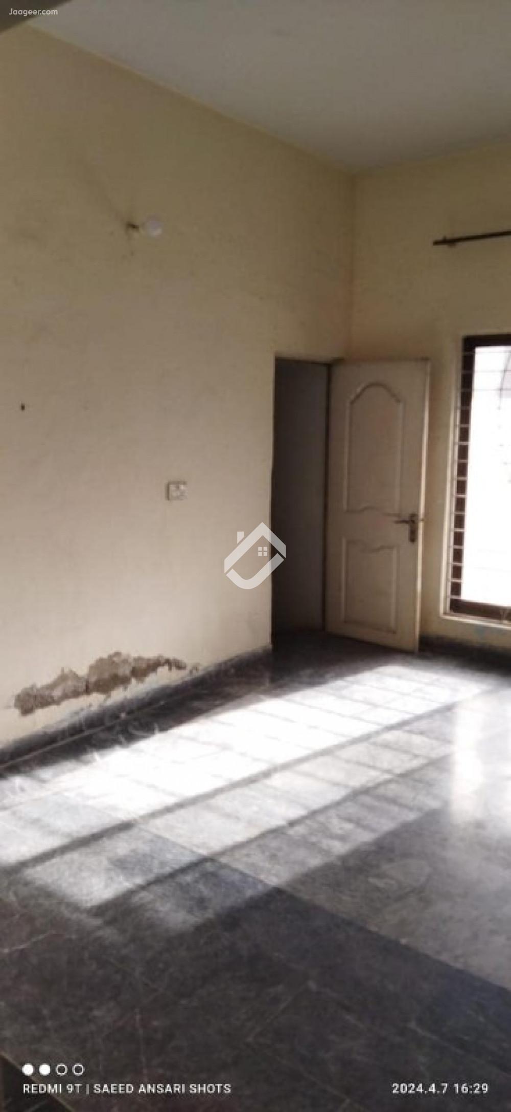 Main image 10 Marla Upper Portion House For Rent In Allama Iqbal Town Karim Block  