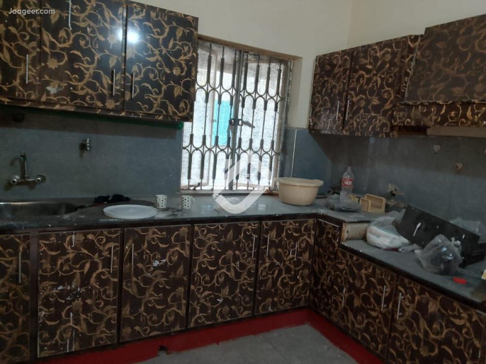 10 Marla Upper Portion House For Rent In Allama Iqbal Town, Ravi Block 