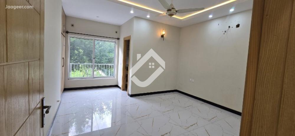 10.8 Marla House For Rent In G-10