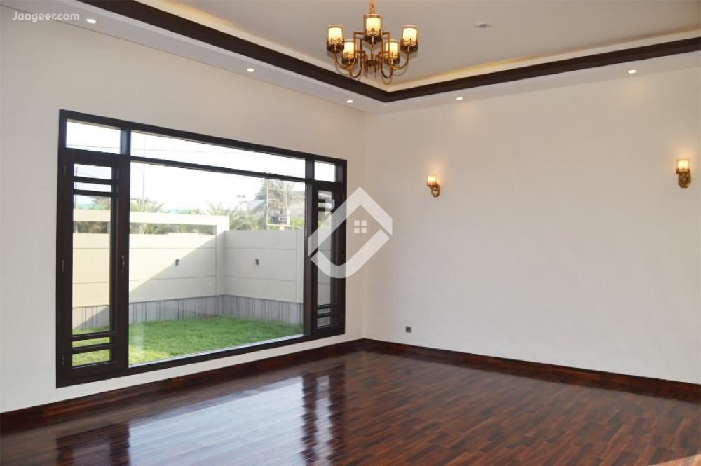 1000 SqYd House For Sale In DHA Phase 6