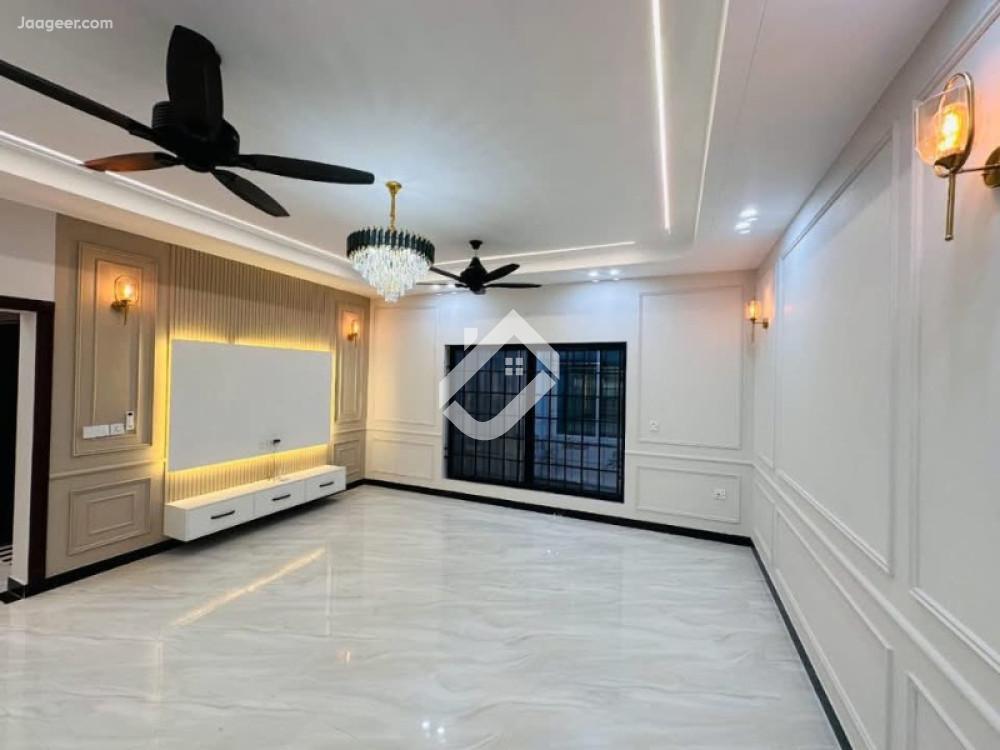 12 Marla Semi Furnished House For Sale In Khayaban E Shair