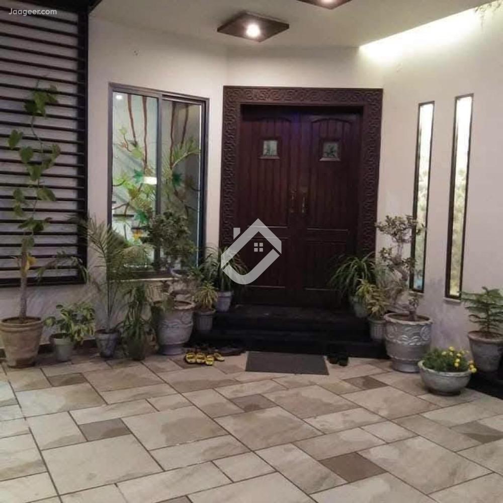12 Marla Upper Portion House For Rent In Wapda Town Phase 2 