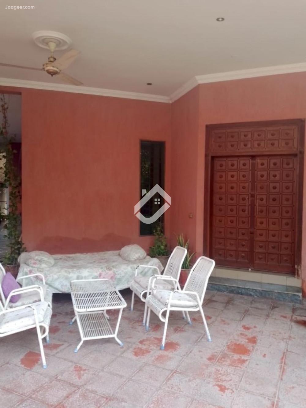 13 Marla House For Sale In Madina Town Near City School 