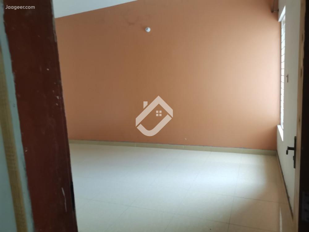 13 Marla Upper Portion For Rent In Shareef Garden