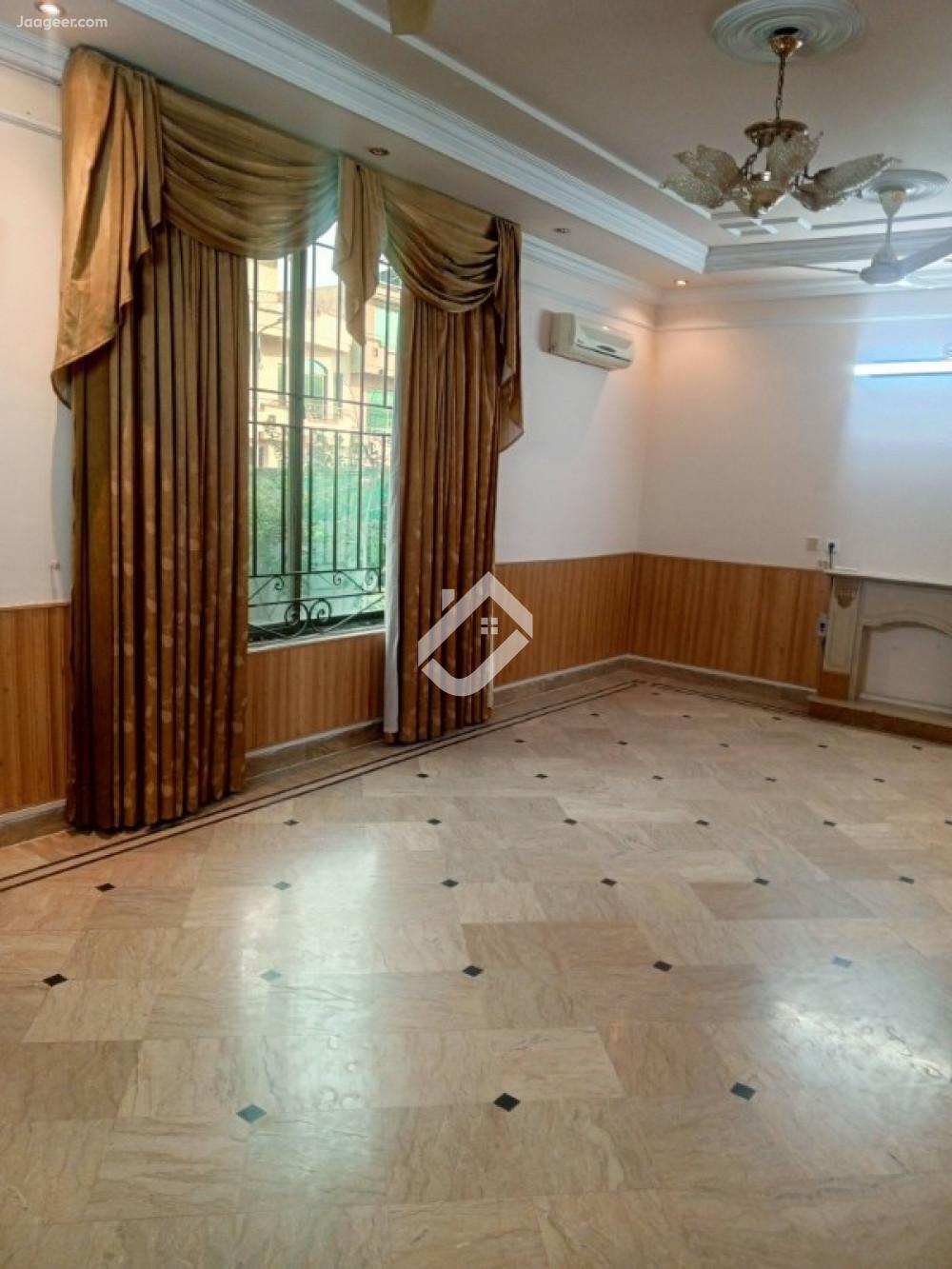 14 Marla House For Rent In G-10