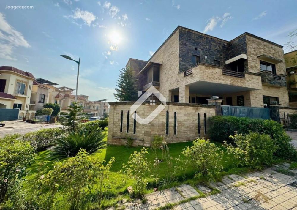 14 Marla House For Sale In Bahria Town Phase-8
