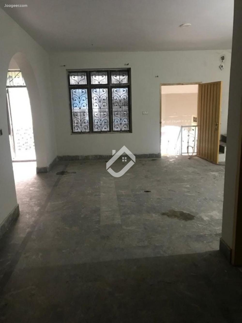 14 Marla Upper Portion House For Rent In Model Town Asif Block in Model Town, Lahore