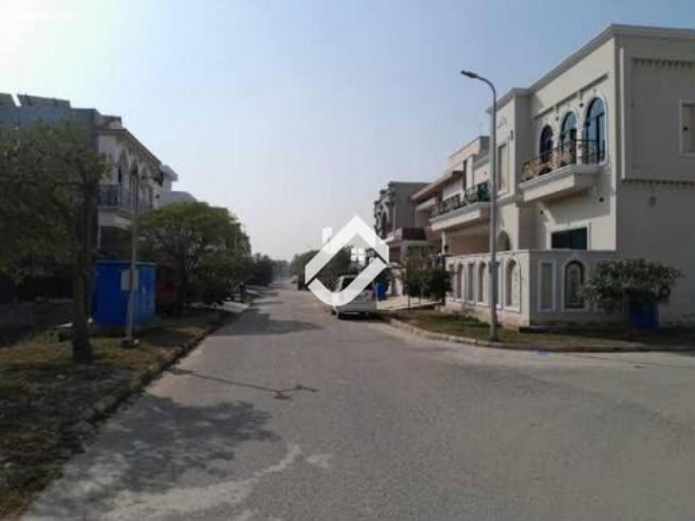 16.5  Marla Residential Plot For Sale In Eagle City