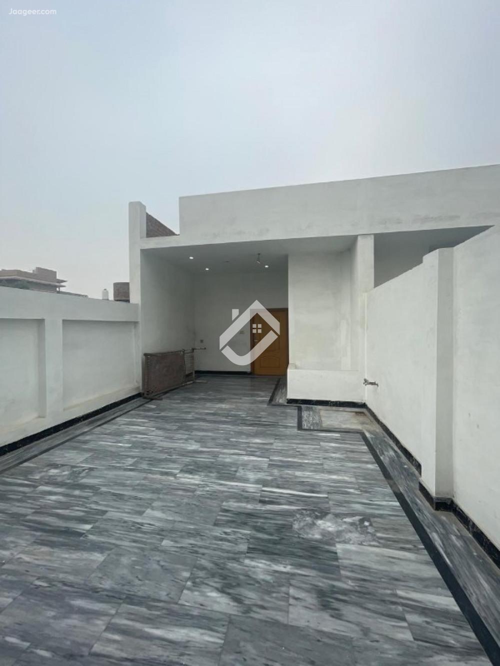 2.56 Marla 1.5 Storey House For Sale In Basher Colony 