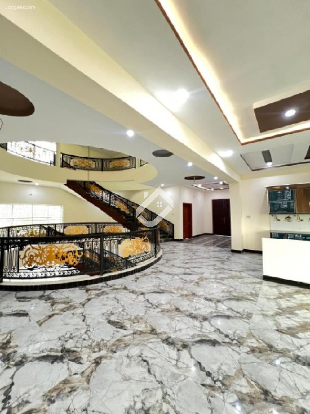 20 Marla House For Rent In Khayaban E Naveed 