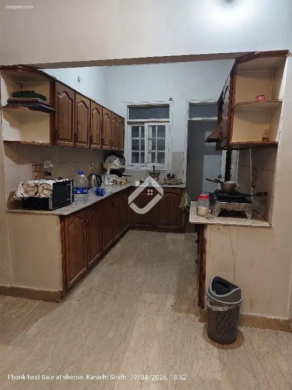200 SqYd Luxurious House For Sale In White House Garden Society 