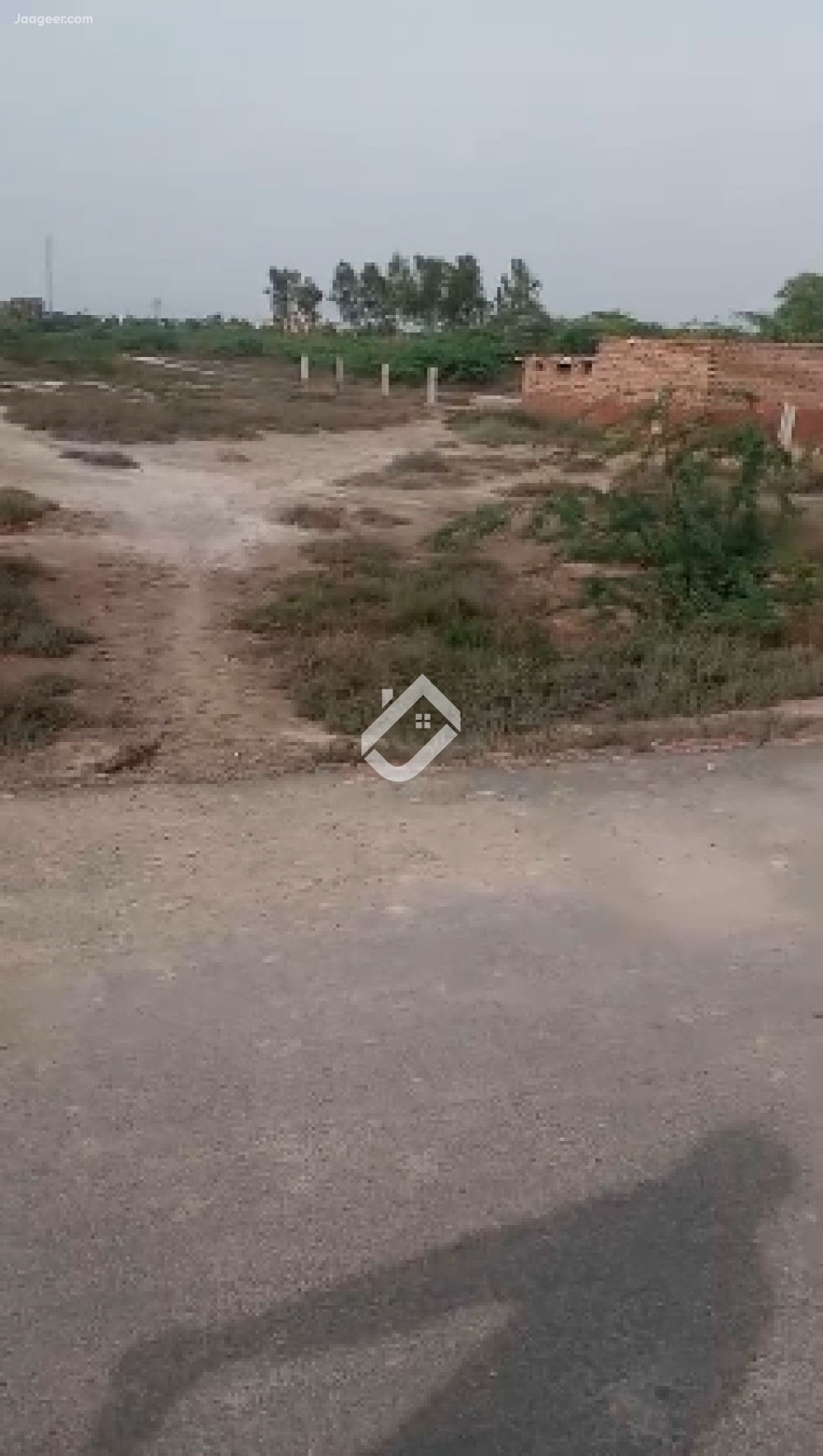 45 Marla Residential Plot For Sale On Mall Road Near Chak 93 Road