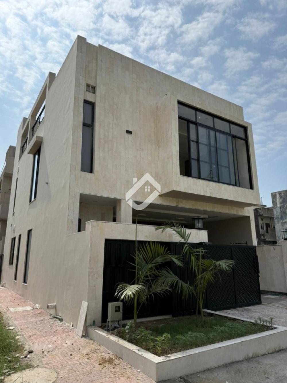 5 Marla Double Storey Corner House For Sale In Multi Gardens B-17, Block-F