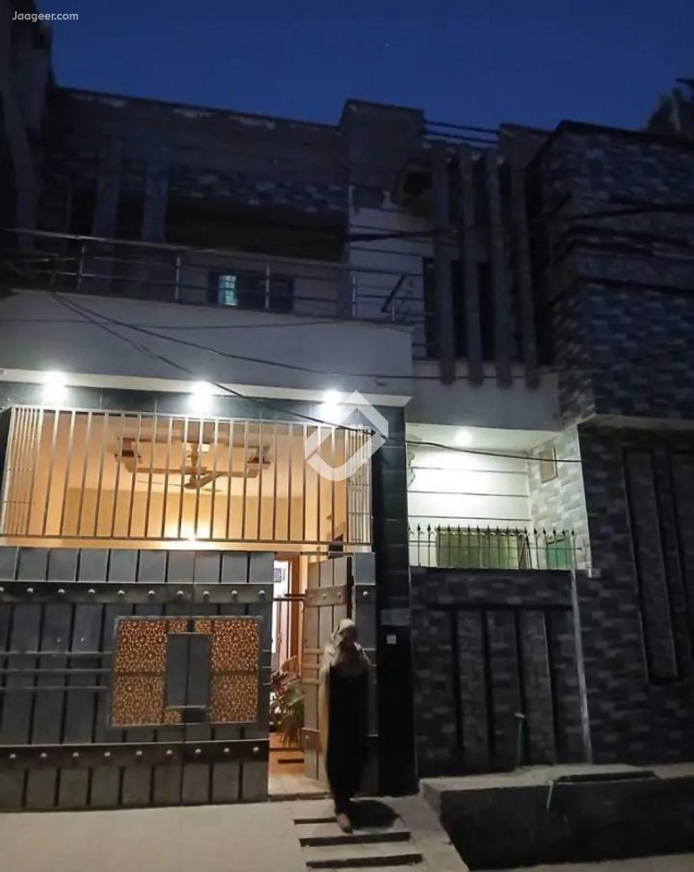 5 Marla House For Sale In Farooq Colony Phase-II University Road 