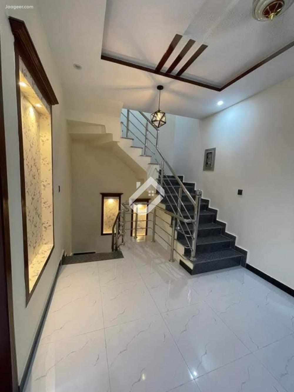 5 Marla House For Sale In Farooq Colony University Road 
