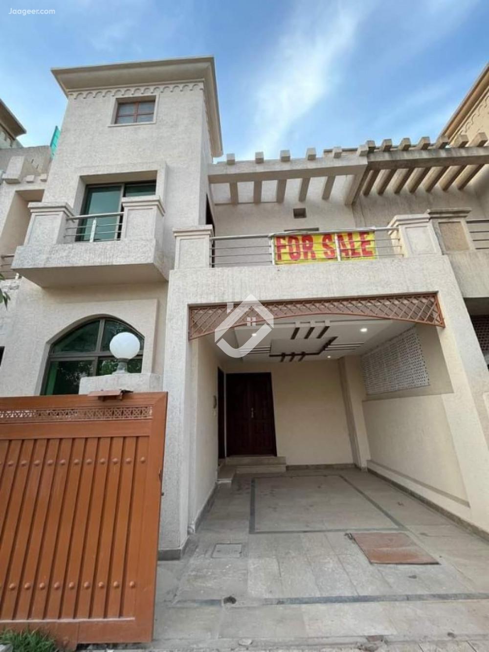 Main image 5.5 Marla Double Storey Stunning House For Sale In Bahria Town Phase-8  Block-Ali  Extention-C