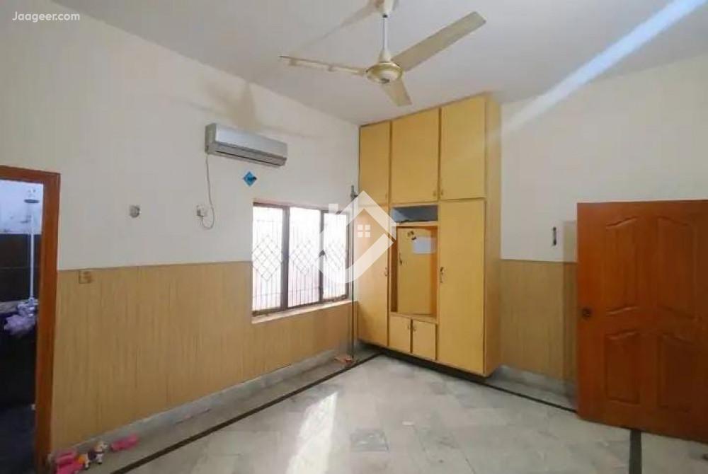 5.5 Marla House For Rent At Queens Road Nearest To The City School