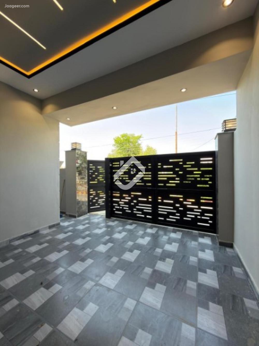 5.5 Marla House For Sale In Shareef Garden