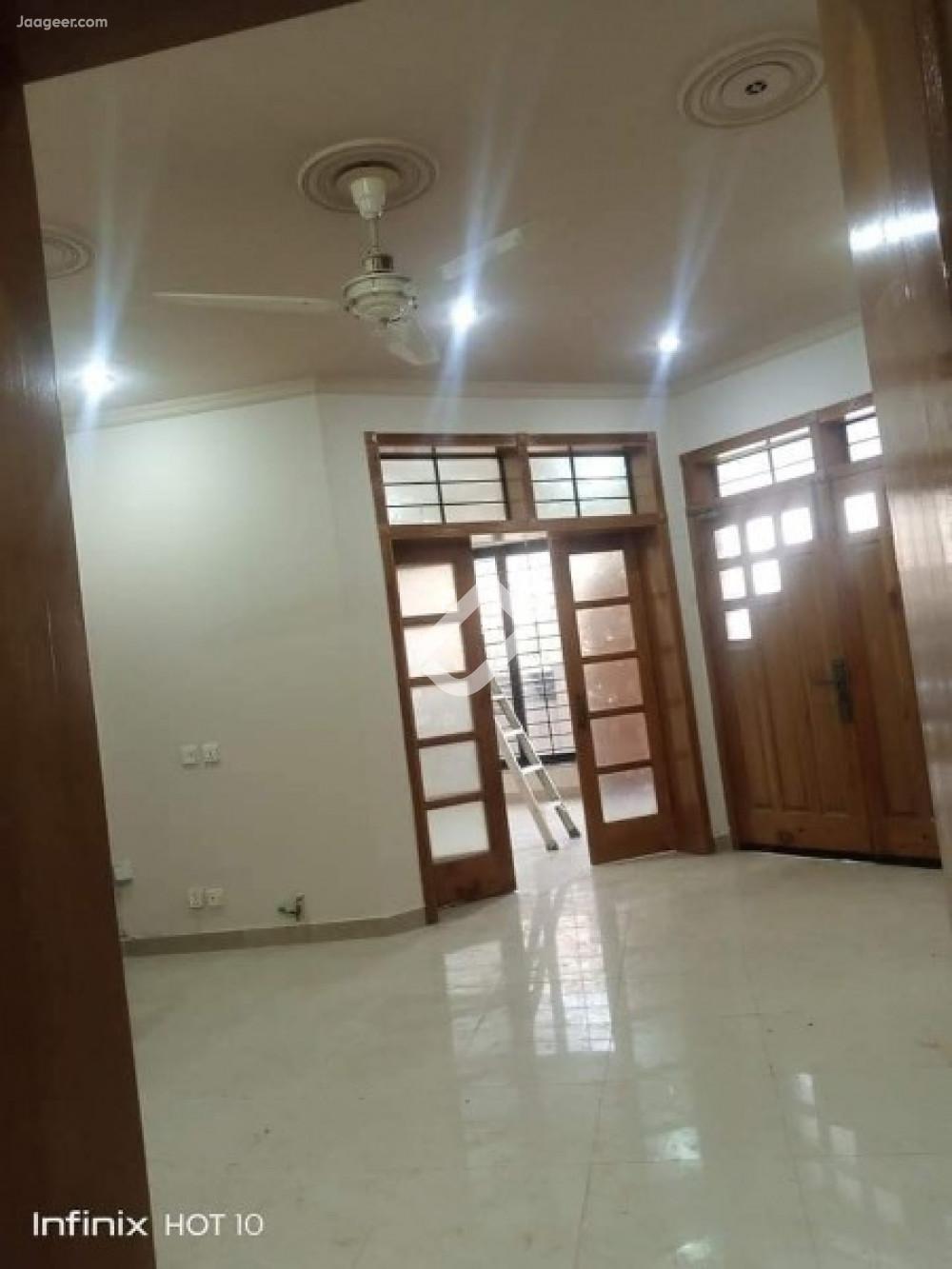 5.5 Marla Lower Portion For Rent In F-11  in F-11, Islamabad