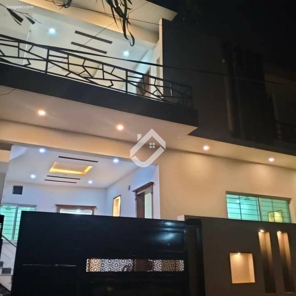 View  7 Marla 2.5 Storey House For Sale In Old Satellite Town  in Old Satellite Town, Sargodha