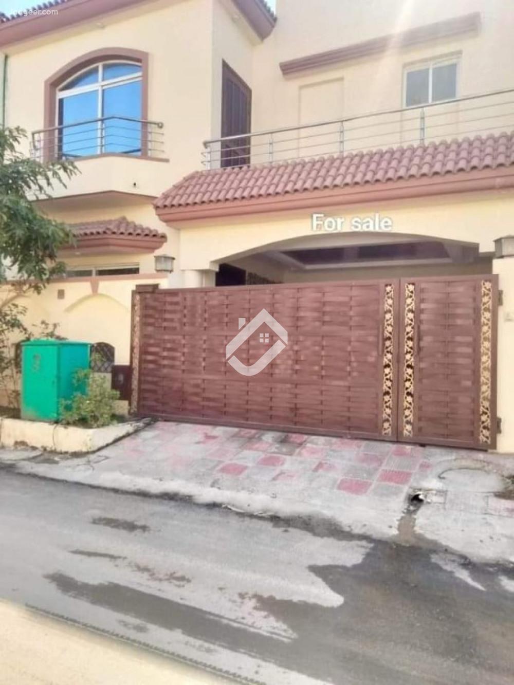 View  7 Marla Double Storey House For Sale In Bahria Town Phase-8 Usman Block in Bahria Town Phase-8, Rawalpindi
