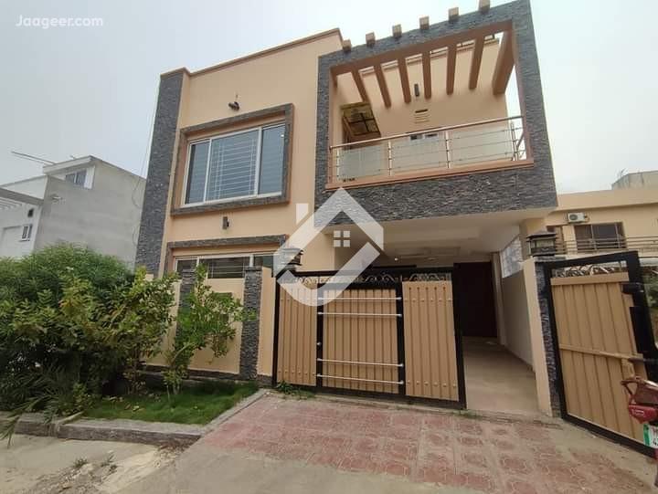View  7 Marla House For Sale In Bahria Town Phase-8  in Bahria Town Phase-8, Rawalpindi