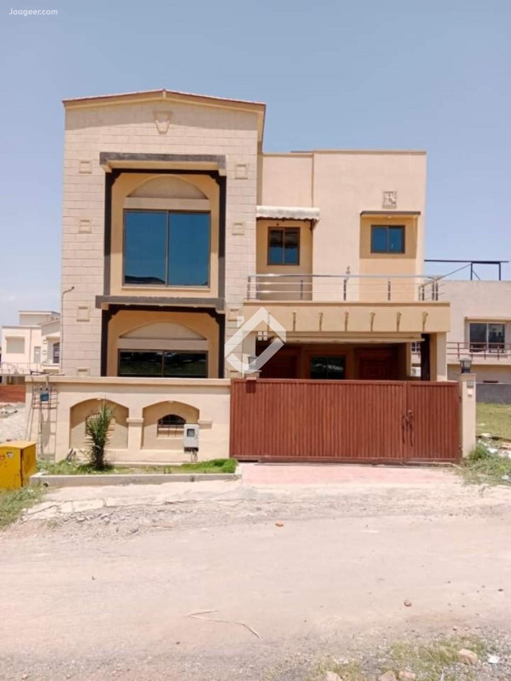 View  7 Marla House For Sale In Bahria Town Phase-8   in Bahria Town Phase-8, Rawalpindi