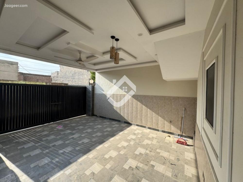 7 Marla House For Sale In Safdar Colony Queen's Road 