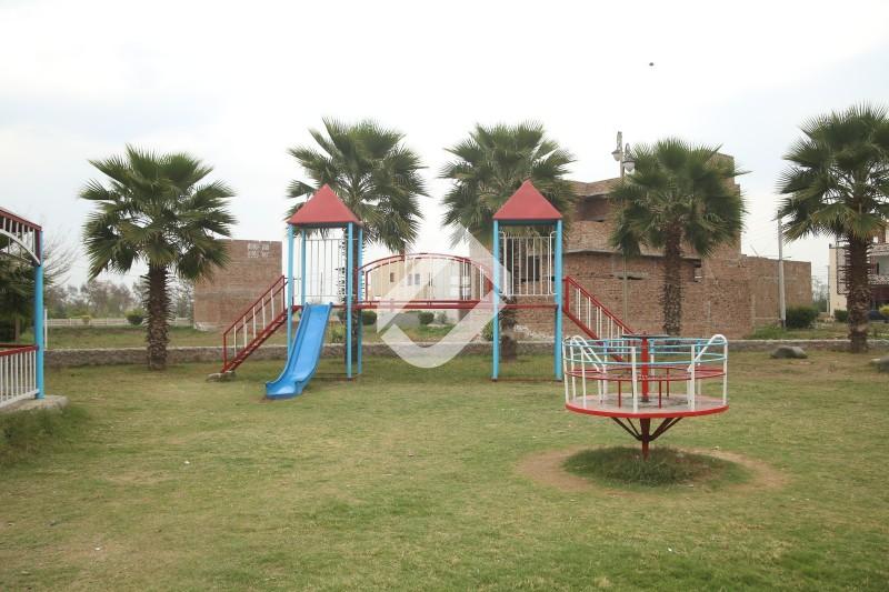 View  7 Marla Residential Plot For Sale In Royal Avenue in Royal Avenue, Sargodha