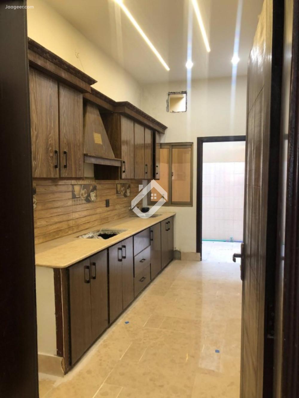 7 Marla Upper Portion House For Rent In Shalimar Colony , Near T Chowk 
